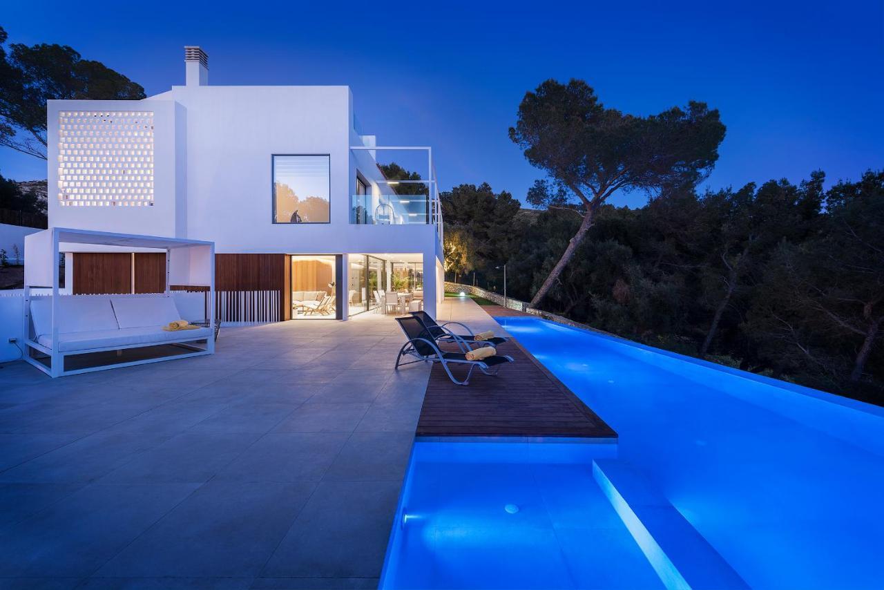 Brand New Luxury Infinity Pool & Views Villa Alcúdia